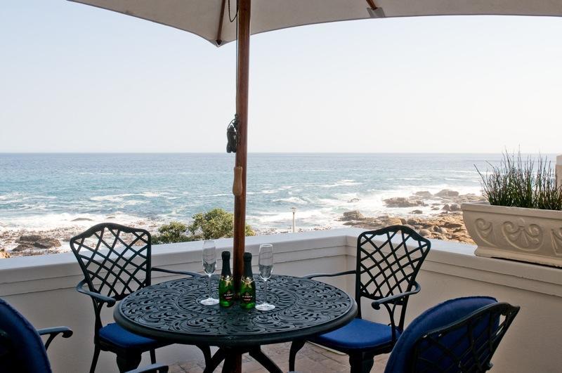 Bantry Beach Luxury Suites Κέιπ Τάουν Εξωτερικό φωτογραφία