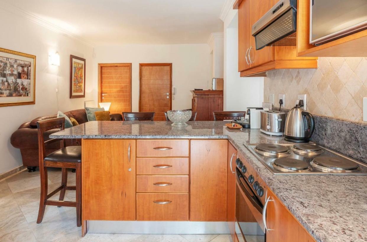 Bantry Beach Luxury Suites Κέιπ Τάουν Εξωτερικό φωτογραφία